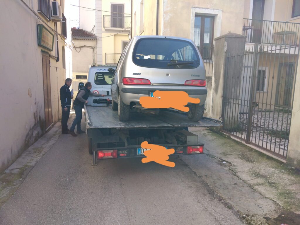 PIEDIMONTE MATESE, AUTO IN SOSTA VIETATA: INTERVIENE IL CARROATTREZZI