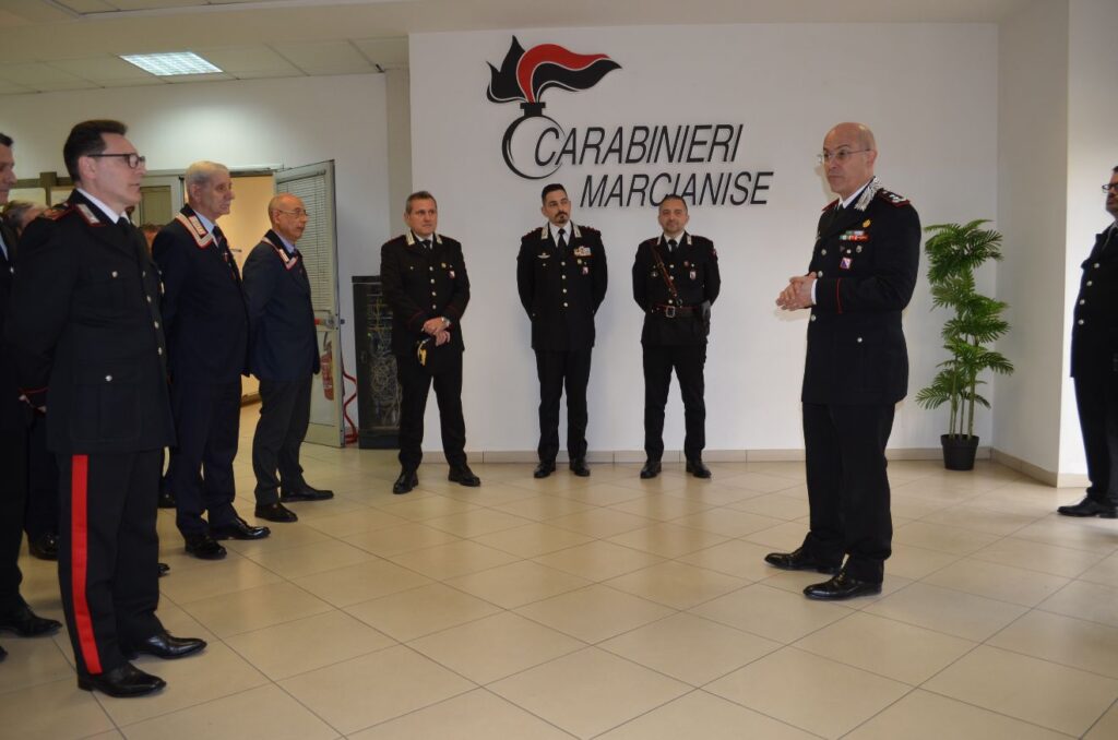 IL GENERALE DI DIVISIONE CANIO GIUSEPPE LA GALA, COMANDANTE DELLA LEGIONE CARABINIERI CAMPANIA, VISITA LA COMPAGNIA DI MARCIANISE.