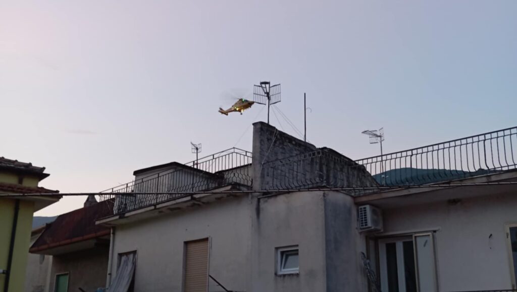 PIEDIMONTE MATESE, L’ELIAMBULANZA DI NUOVO IN AZIONE, PAZIENTE IN GRAVI CONDIZIONI TRASFERITA AL CARDARELLI