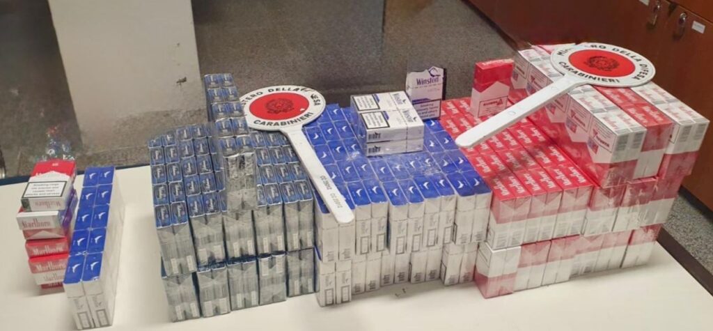 SAN NICOLA LA STRADA, SEQUESTRATI OLTRE 380 PACCHETTI DI SIGARETTE DENUNCIATA UNA DONNA DI 83 ANNI E UN UOMO DI 47