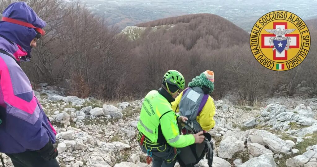 MONTI DEL MATESE, PARLA LA DONNA CHE SI ERA SMARRITA NEI BOSCHI E HA TRASCORSO LA NOTTE ALL’ADDIACCIO SOTTO UN NUBIFRAGIO