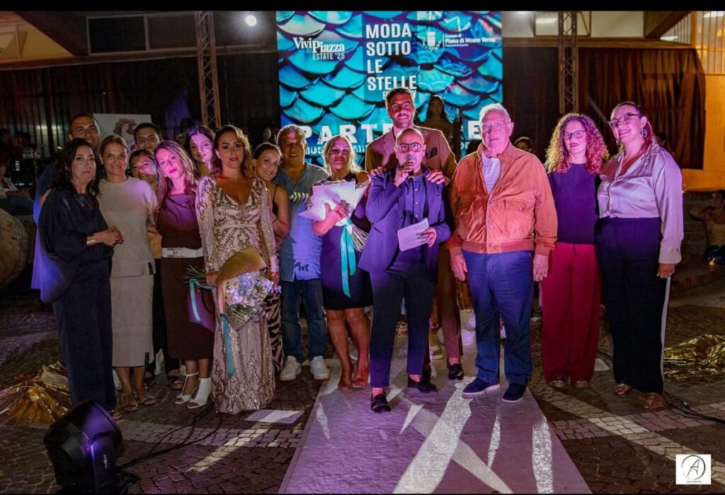 A PIANA DI MONTE VERNA MODA SOTTO LE STELLE, UN SUCCESSO