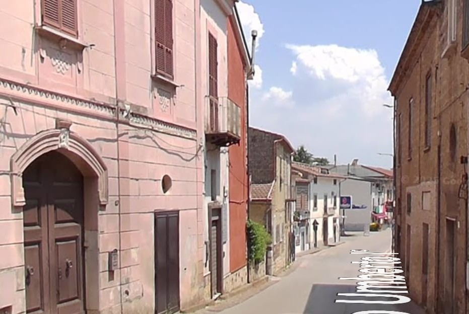 DONNA INVESTITA AD ALVIGNANO, FERITA LIEVEMENTE