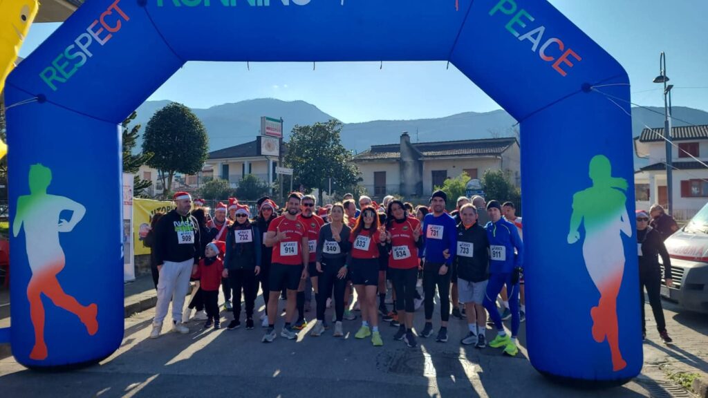 RIARDO, CONCLUSA IERI LA 5 KM CON BABBO NATALE IN RICORDO DI FRANCESCA