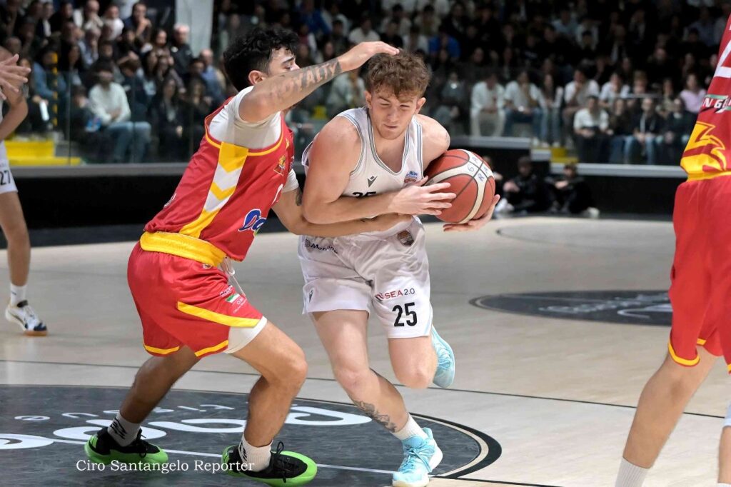 PALLACANESTRO, IL GIOVANE PISAPIA IN PRESTITO DALLA PAPERDI JUVECASERTA ALLO STEP BACK CAIAZZO