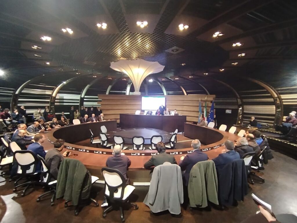 APPROVATI I BILANCI 2026–2028: ASSEMBLEA DEI SINDACI E CONSIGLIO PROVINCIALE RIUNITI A CASERTA