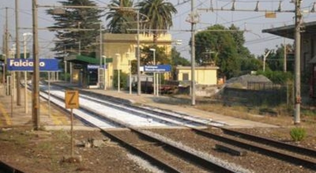 TROVATO SENZA VITA UN GIOVANE DI 29 ANNI NELLA STAZIONE DI FALCIANO-MONDRAGONE-CARINOLA