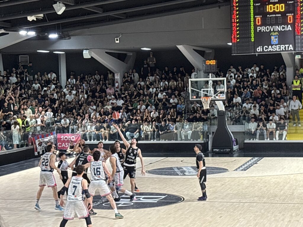 PALLACANESTRO, UN GRANDE CUORE NON BASTA ALLA PAPERDÌ JUVECASERTA, LA LOGIMAN ORZINUOVI SI PRENDE GARA 2. COACH LARDO:” PRIMO TEMPO DA INCUBO, GRANDI MERITI A ORZINUOVI”