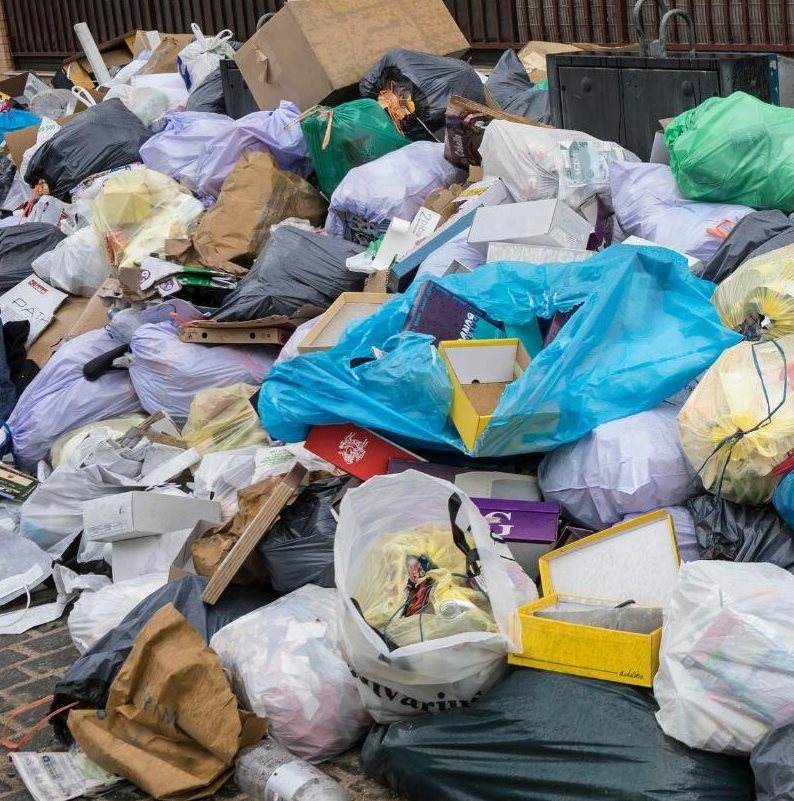 ALIFE, CASA NELL’IMMONDIZIA, MEGLIO INTERVENIRE O LASCIARLA NEL DEGRADO?