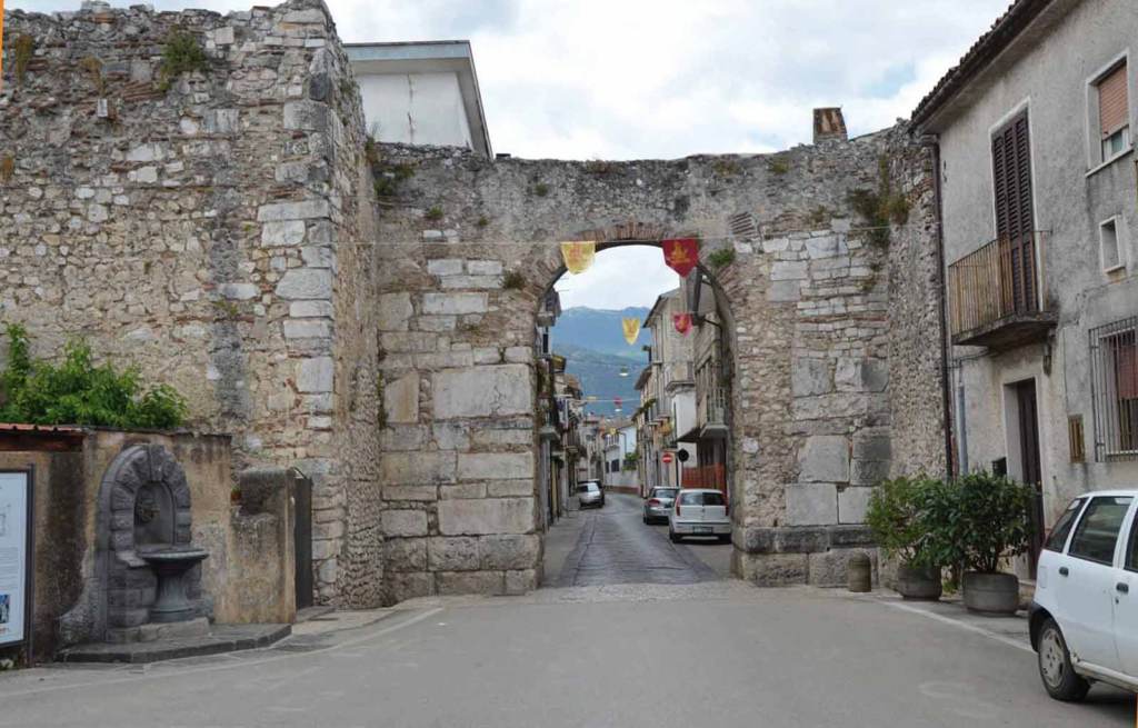 ALIFE, SUCCESSO PER LA 4° EDIZIONE DELLA FESTA DEL CONTADINO: PROTAGONISTI I TRATTORISTI E LA TRADIZIONE RURALE