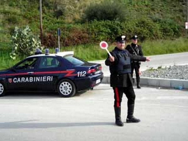 CONTROLLI STRAORDINARI DEI CARABINIERI A SANTA MARIA CAPUA VETERE: DUE ARRESTI E DIVERSE DENUNCE