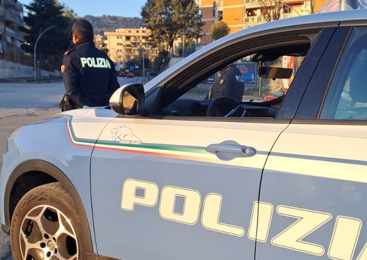 CASERTA, ARRESTATO 23ENNE ALGERINO PER FURTO IN UNA CASA E DI UN VEICOLO