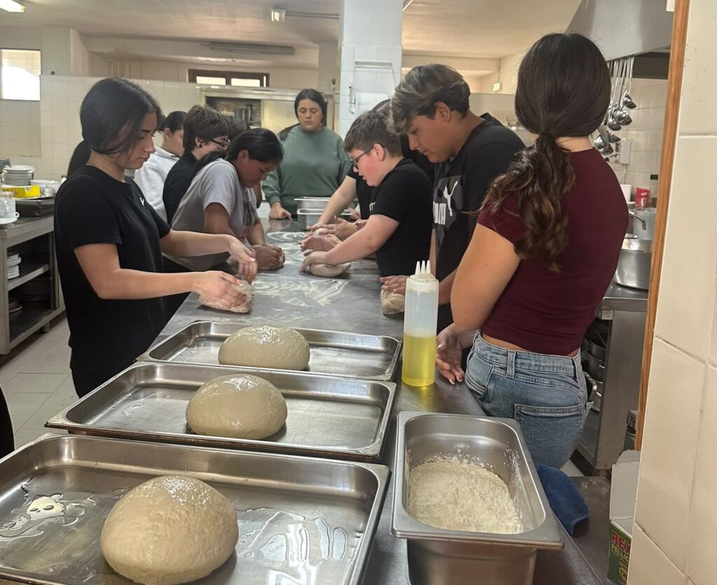 ESPERIENZA FORMATIVA NEL CILENTO PER GLI STUDENTI DELL’ISISS PIEDIMONTE MATESE: LABORATORI, SPORT E TERRITORIO