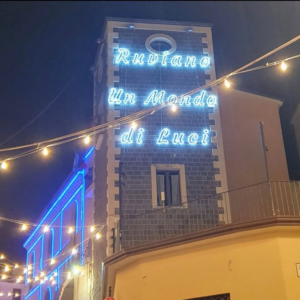 RUVIANO/ ALVIGNANELLO, IL TEATRO CHE UNISCE: RAPPRESENTAZIONE DI “FILUMENA MARTURANO” AL CENTRO POLIFUNZIONALE