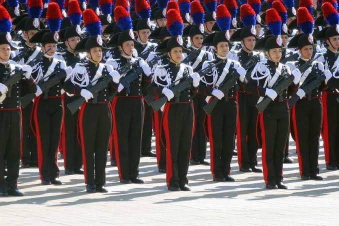 CARABINIERI: PROROGATA AL 9 NOVEMBRE LA SCADENZA DEL CONCORSO STRAORDINARIO PER 400 ALLIEVI MARESCIALLI IN POSSESSO DI LAUREA