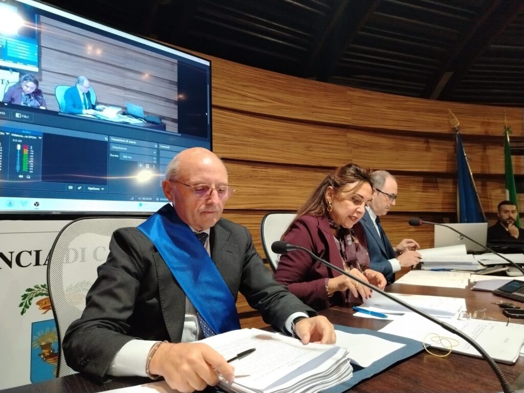 PROVINCIA DI CASERTA, IL CONSIGLIO APPROVA IL BILANCIO CONSOLIDATO E AGGIORNA LA PROGRAMMAZIONE 2026-2028